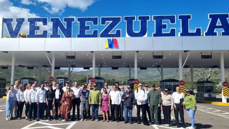 Durante dos días, delegados de los gobiernos de Colombia y Venezuela trabajaron en Tienditas en el acuerdo de cooperación./ Foto cortesía