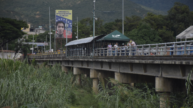 Muro entre Colombia y Venezuela