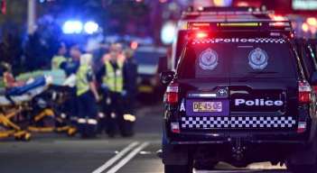 Al menos seis personas murieron apuñaladas este sábado en un centro comercial de Sídney 